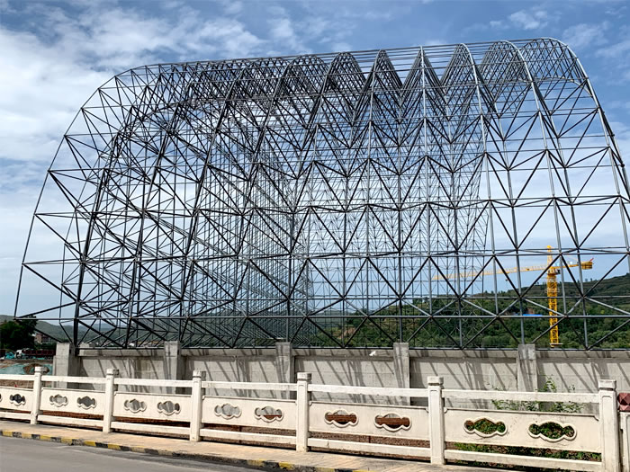 昌都山寨矿储煤棚网架